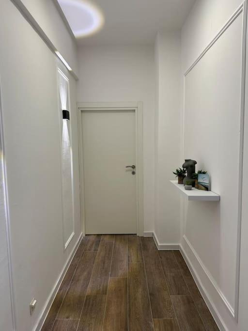 Tivat Apartment Luaran gambar